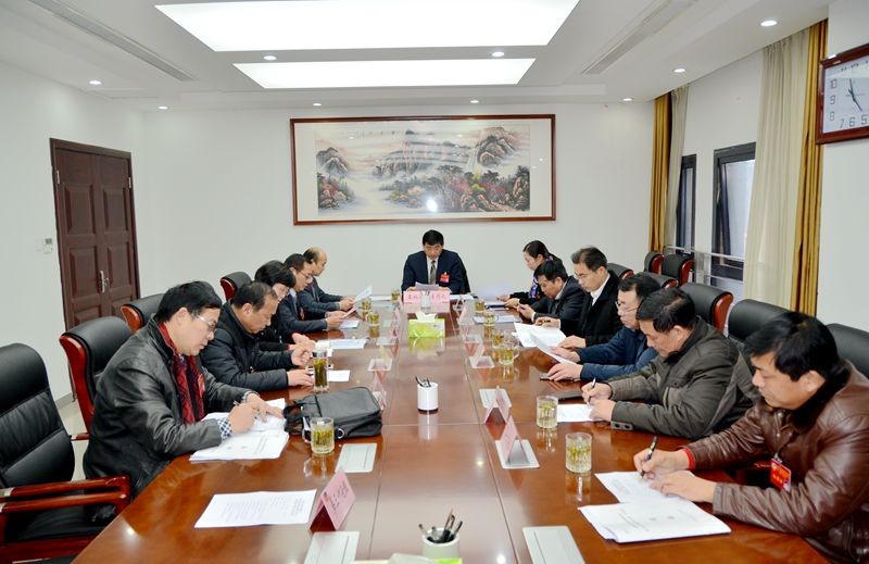 县政协主席团常务主席第二次会议现场.jpg
