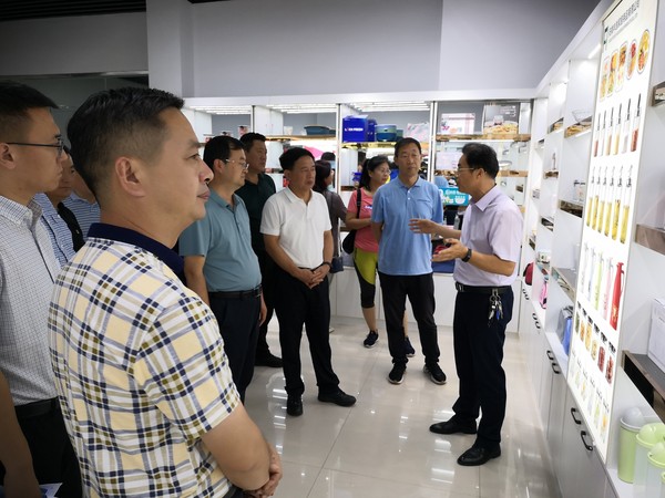 山西省政协来凤考察.jpg